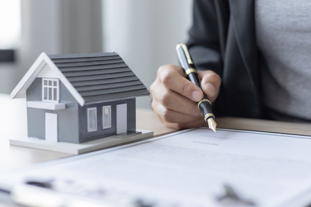 Do I need home insurance? Reviewing homeowners insurance coverage requirements for homeownership and property protection