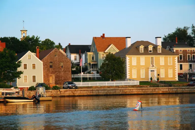 Historic colonial homes along the waterfront in Portsmouth, NH